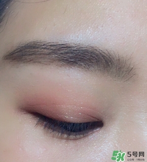 爱丽小屋樱花眼影画法 爱丽小屋樱花眼影盘教程